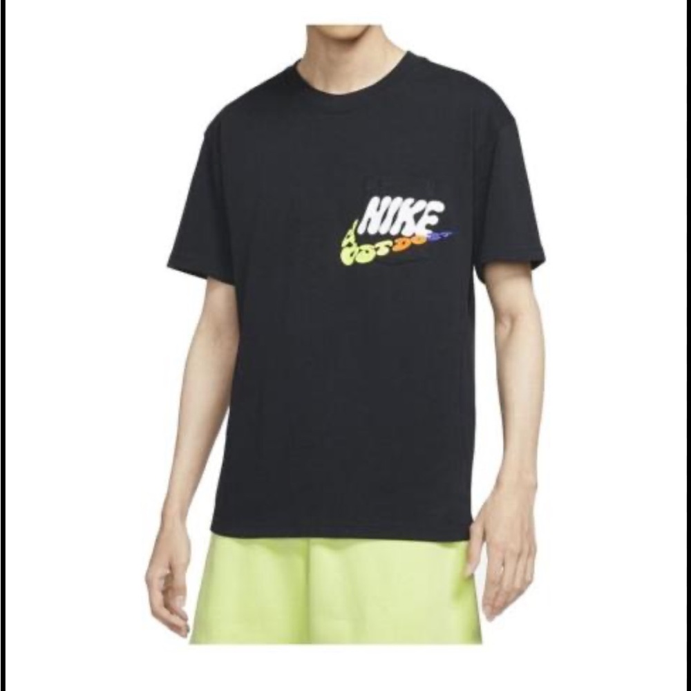 Nike T-Shirt - black round neck chest logo short sleeve